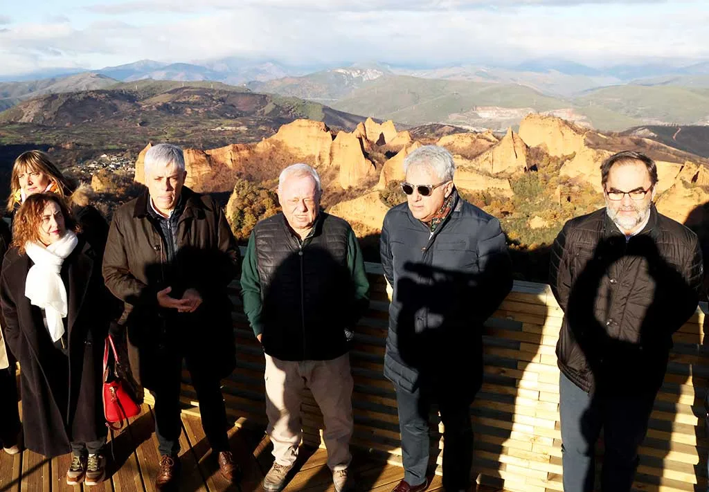 Concluyen los trabajos de reconstrucción del Mirador de Orellán de Las Médulas y se inicia la recuperación del edificio de acceso a la galería
