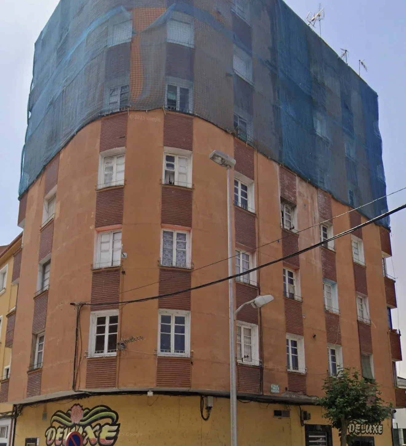 El PSOE pide al gobierno municipal que reactive el expediente de ruina y demuela si es necesario el edificio en la Avenida de Compostilla