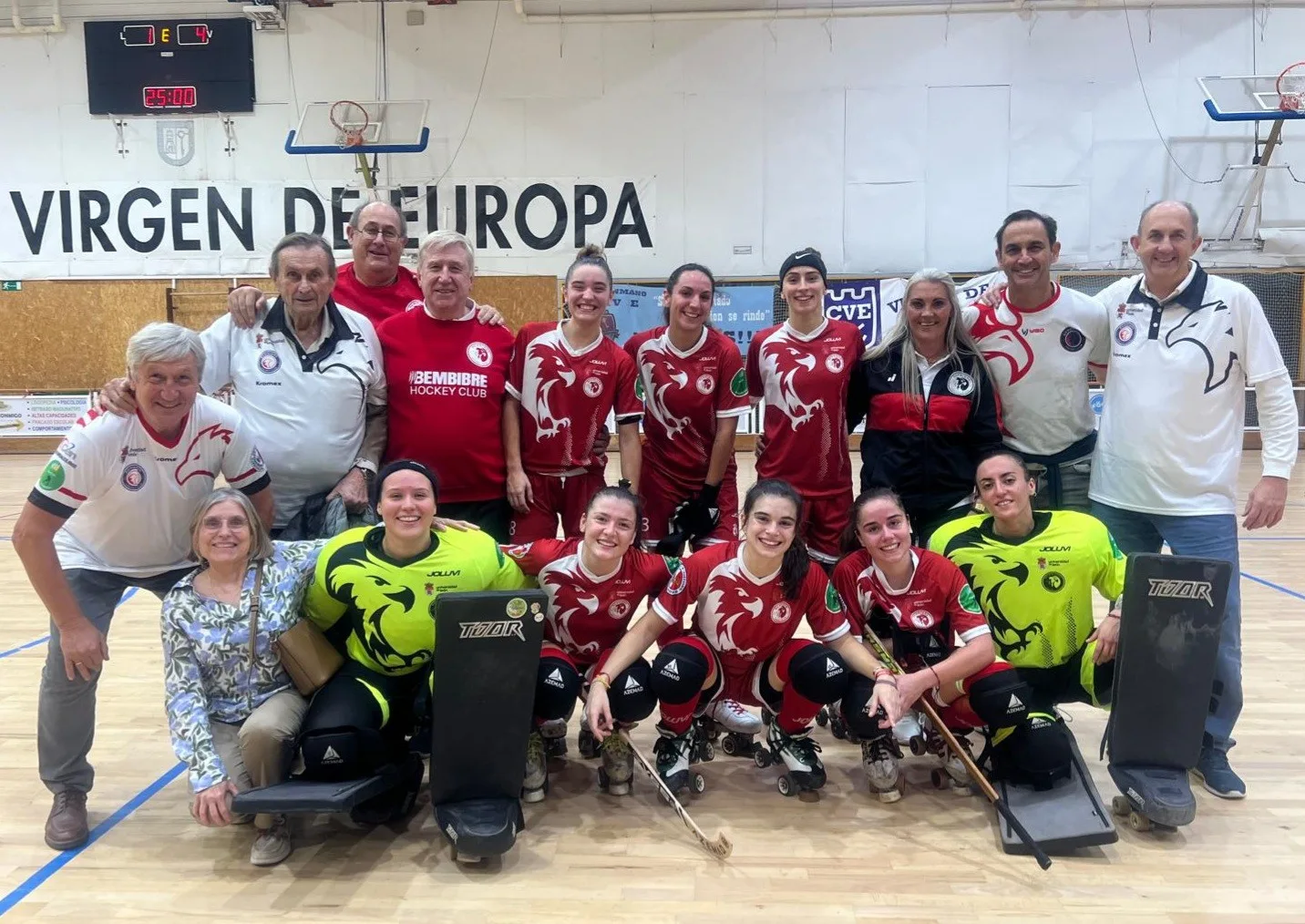 El Bembibre H.C. se impone a Las Rozas (1-4) y encadena su cuarta victoria rumbo a la Copa de la Reina