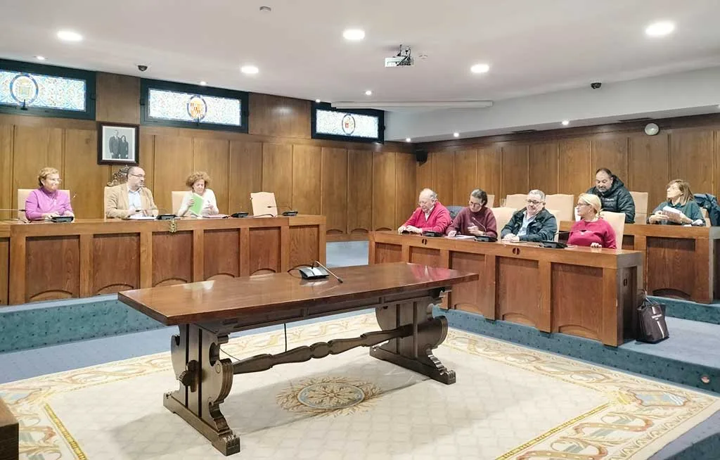 El PSOE exige explicaciones por “la presencia de una persona ajena al Ayuntamiento” en el CECOPI durante la emergencia del agua no potable
