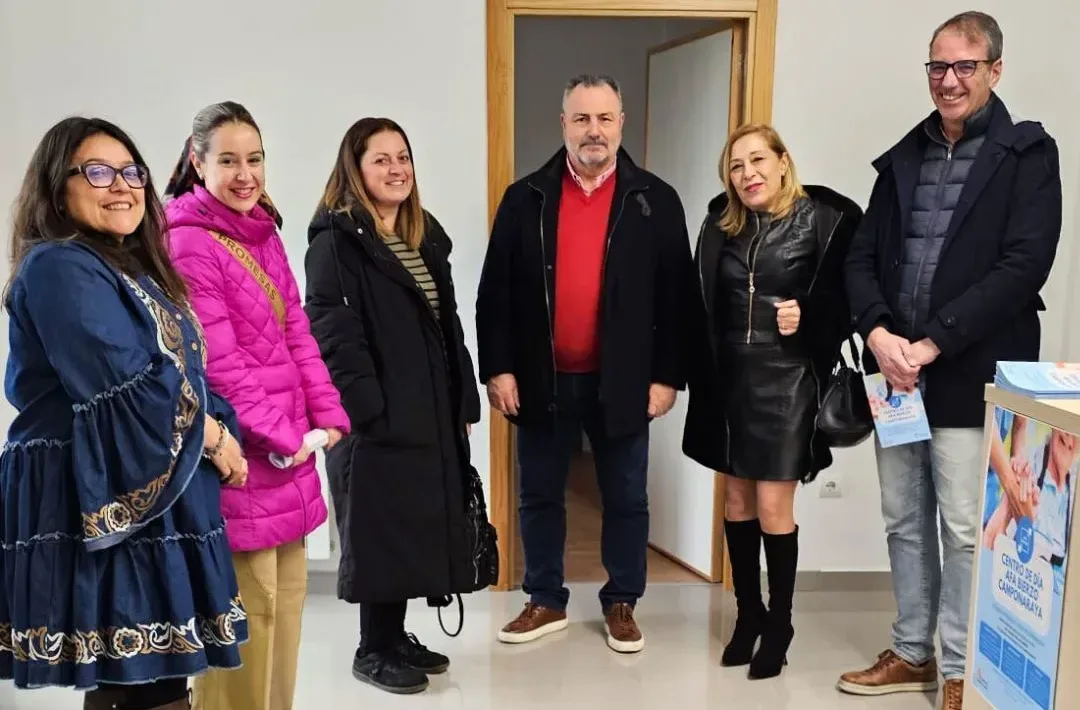 Camponaraya reafirma su compromiso con la Asociación Alzheimer Bierzo en una visita institucional