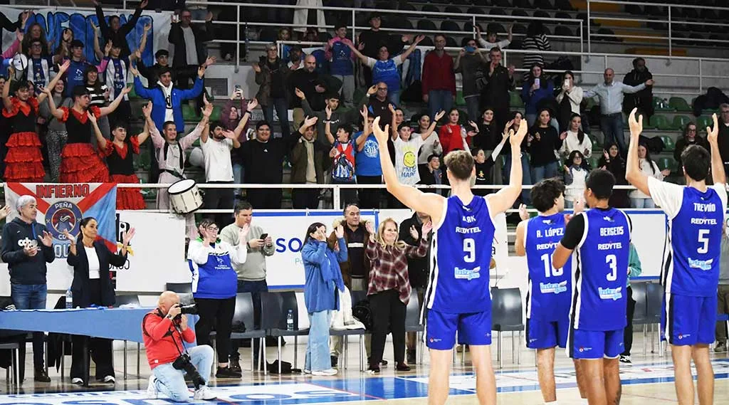 El Clínica Ponferrada ilusiona a su afición con el mejor inicio en la Segunda FEB