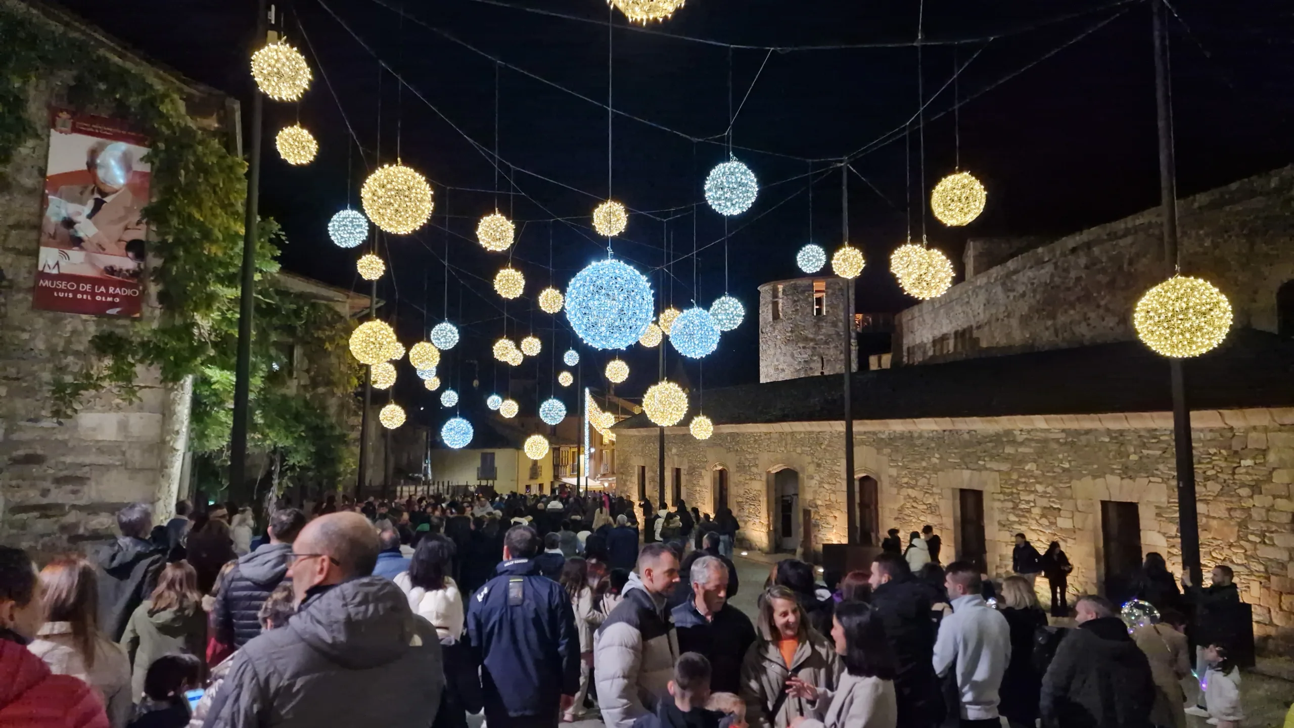 Cortina: “La Navidad en Ponferrada se consolida como referente turístico”
