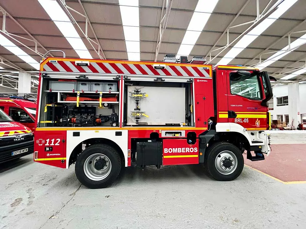 El SEPEIS recibe el camión autobomba para el Parque de Bomberos de Bembibre