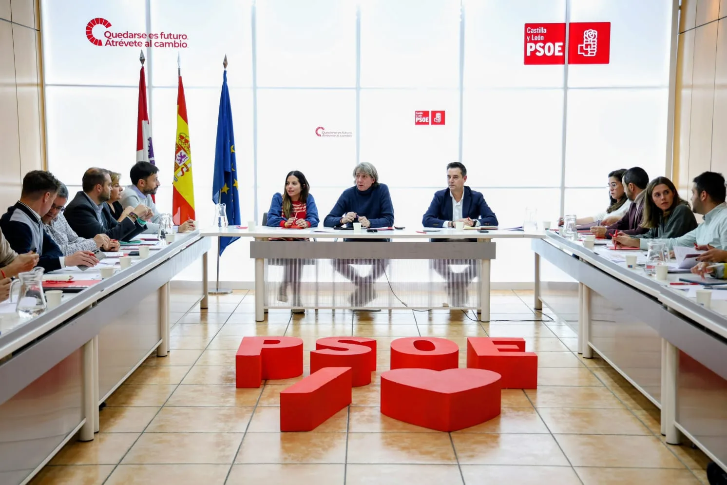 El PSOECyL denuncia la “absoluta inacción” de Mañueco ante el aumento del desempleo en Castilla y León