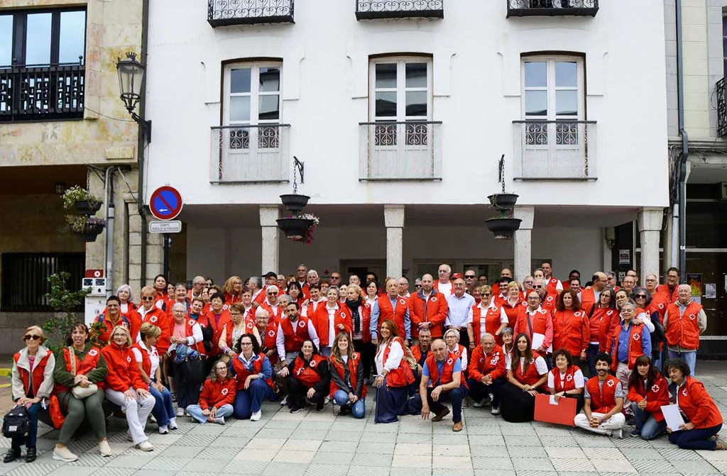 Cruz Roja destaca el compromiso de sus más de 1.200 voluntarios en la provincia