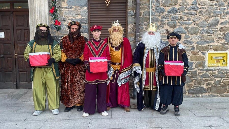 La magia de los Reyes Magos llena Toreno y todos sus pueblos de ilusión