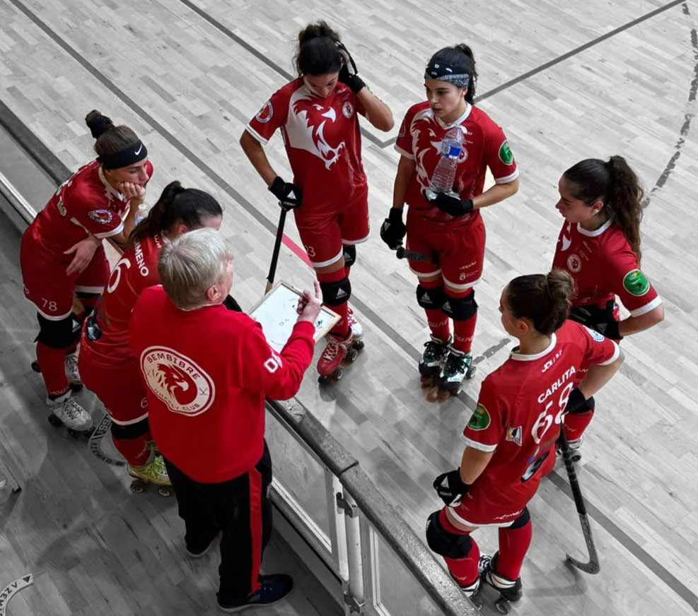 Un Bembibre HC lanzado vence a Las Rozas y se acerca a la Copa de la Reina