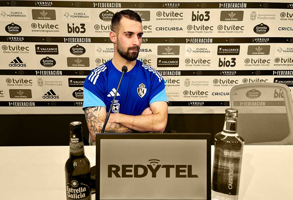 Cortés en rueda de prensa tras partido de fútbol