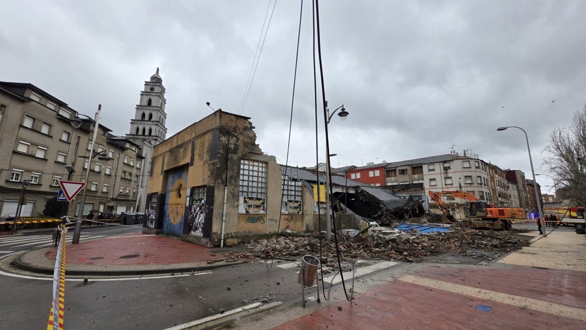 Derrumbe parcial del garaje Garnelo en Ponferrada