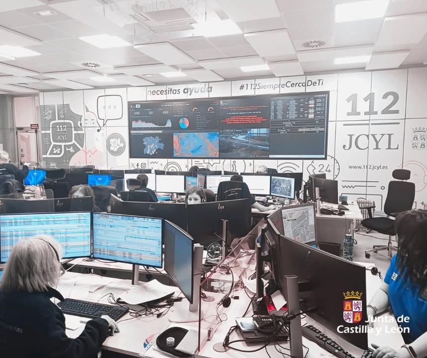 Centro de emergencias atendiendo llamadas por nieve en España
