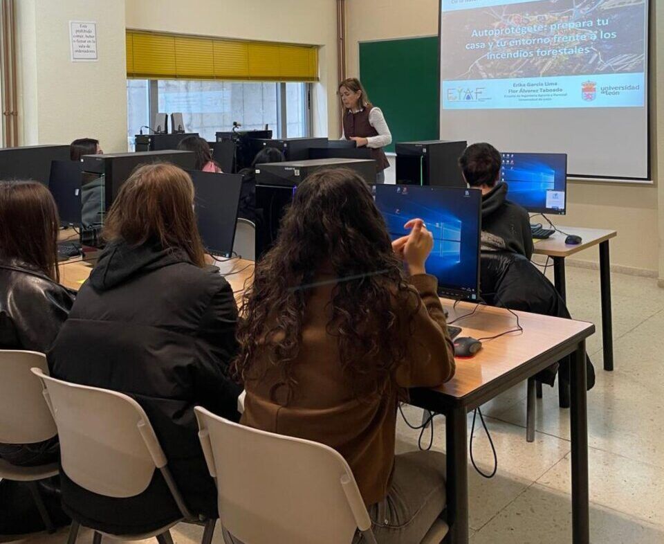 Estudiantes del IES de Becerreá en una jornada sobre incendios forestales
