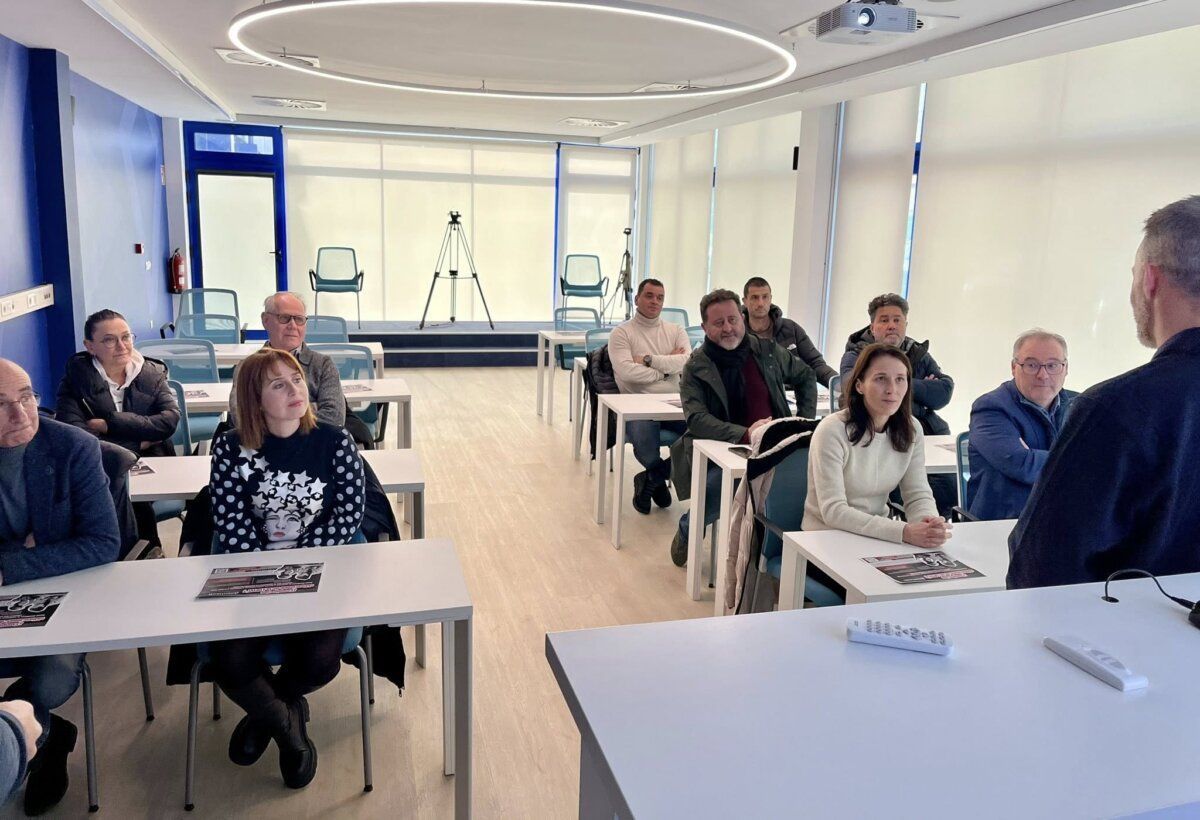 Asistentes a una jornada formativa en El Toralín sobre la LOPIVI