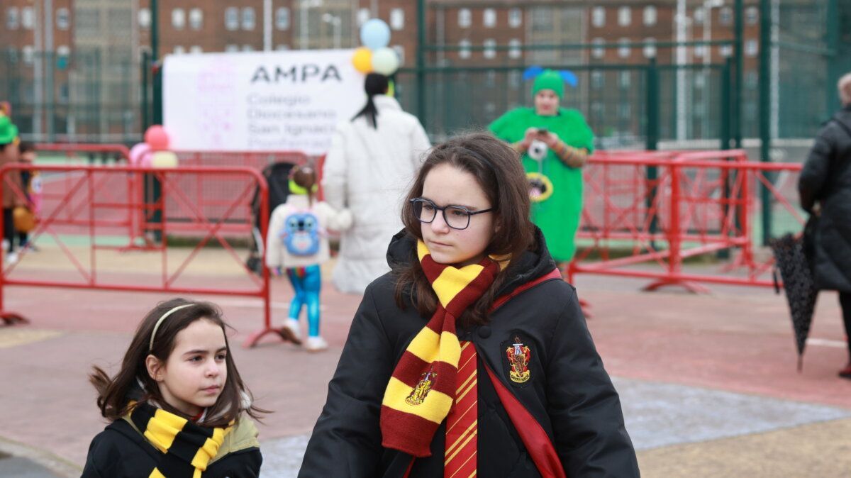Niñas disfrazadas en el carnaval de Ponferrada