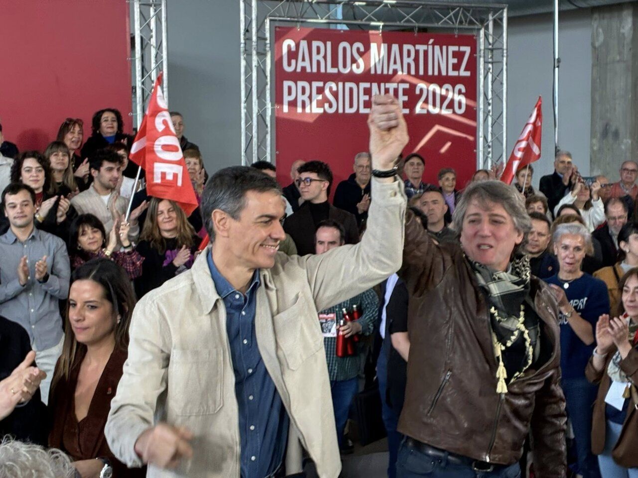 Pedro Sánchez y Carlos Martínez en mitin en Ponferrada