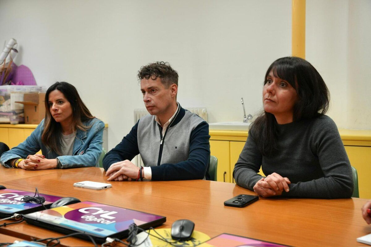 Reunión del PSOE de León sobre educación en Villablino
