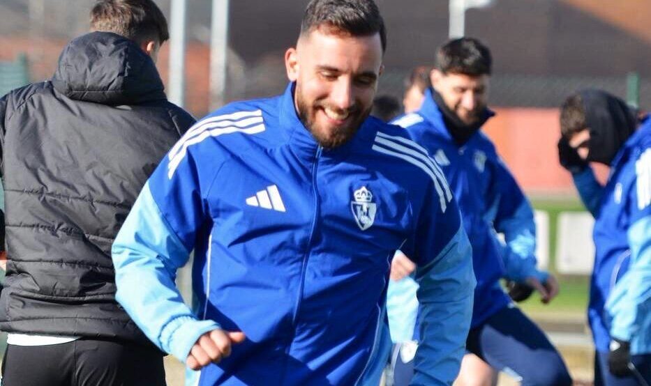 Ger Nóvoa entrenando con el equipo de la SD Ponferradina