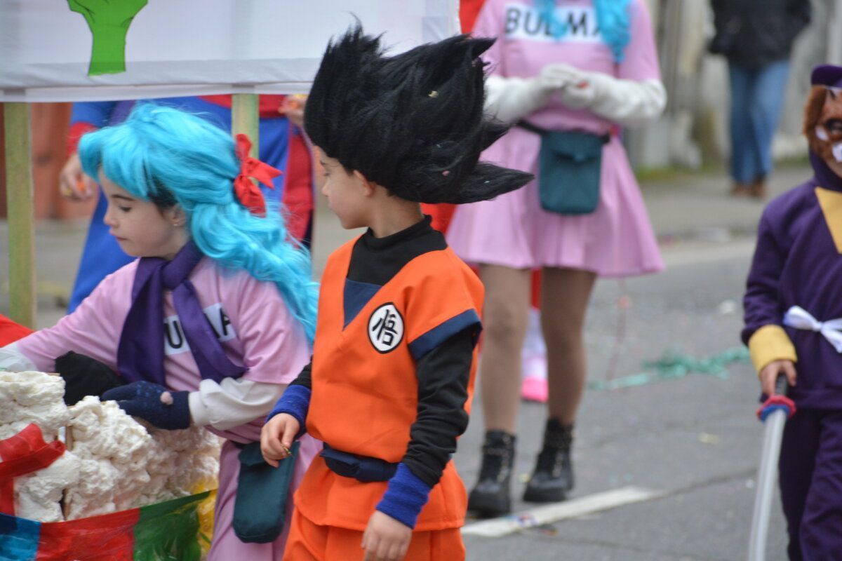 Niños disfrazados en el carnaval de Camponaraya