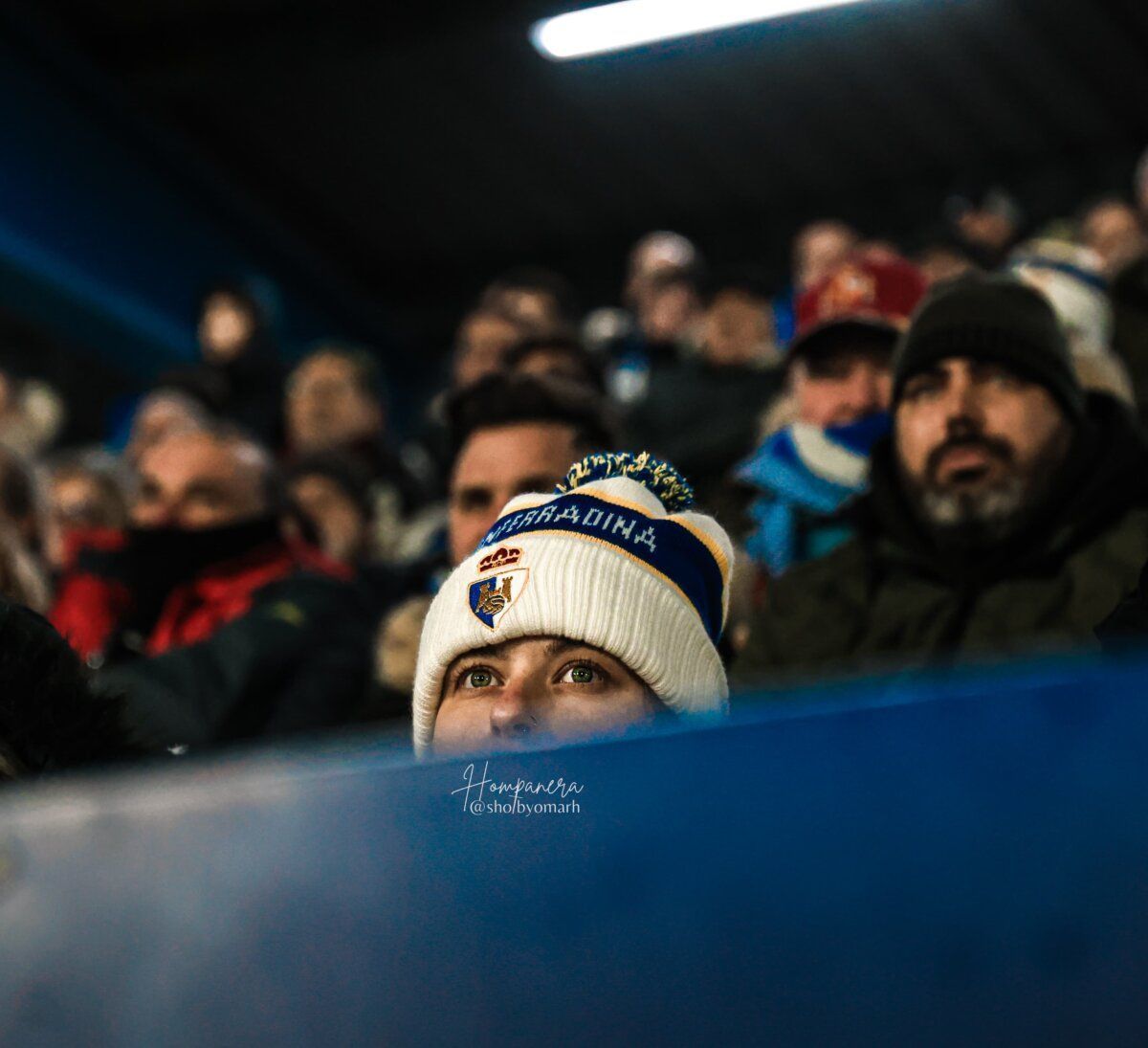 Aficionado del CD Lugo en el estadio Anxo Carro durante un partido.