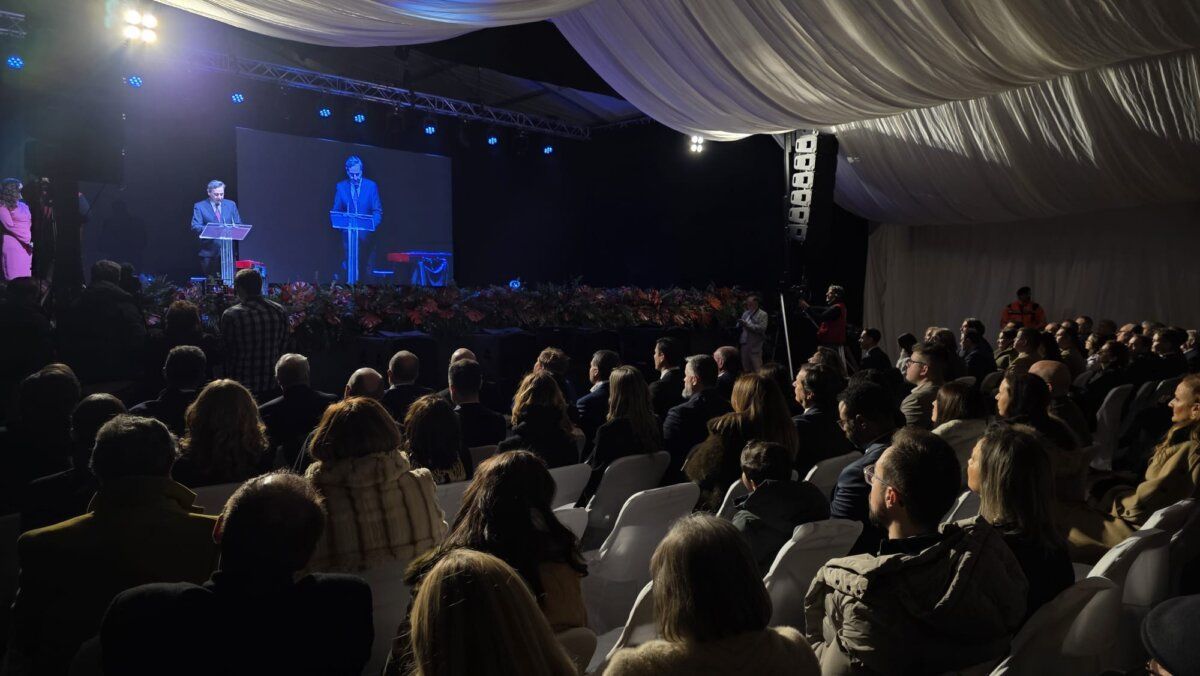 Asistentes en el festival del botillo en Bembibre, evento cultural