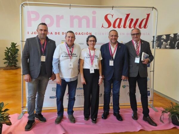 Participantes en la I Jornada de Divulgación Científica en Oncología en Ponferrada