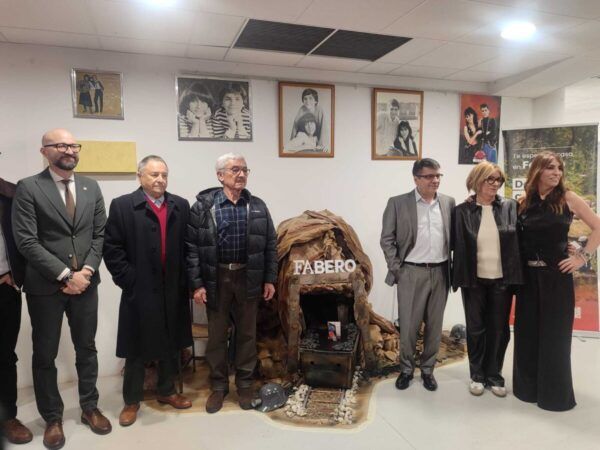 Evento gastronómico en Fabero y Torre del Bierzo con varias personas presentes