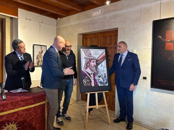 Presentación del cartel de la Semana Santa 2026 en León con el alcalde y la Cofradía