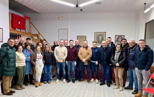 Reunión del PSOE en Bembibre con miembros del partido y candidatos