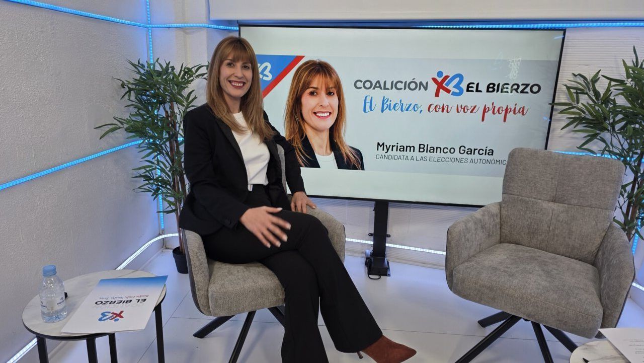 Myriam Blanco, candidata de Coalición por El Bierzo, durante una entrevista.