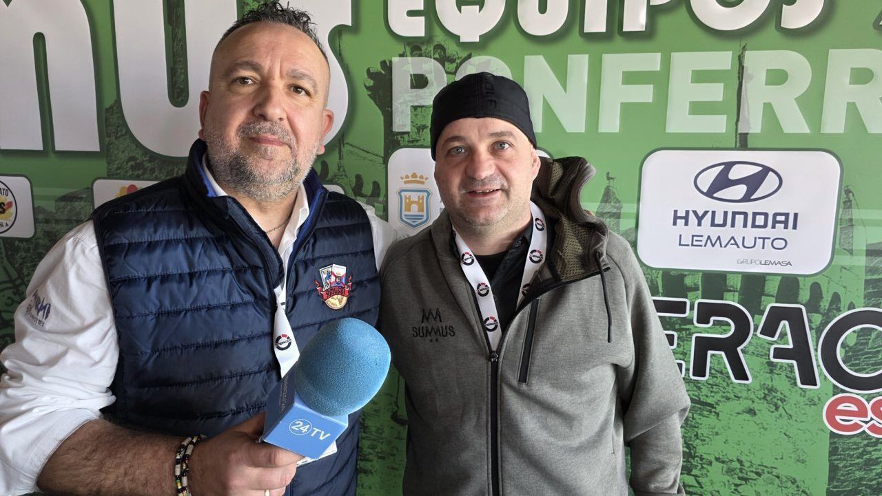Dos participantes del IV Campeonato Nacional de Mus en Ponferrada