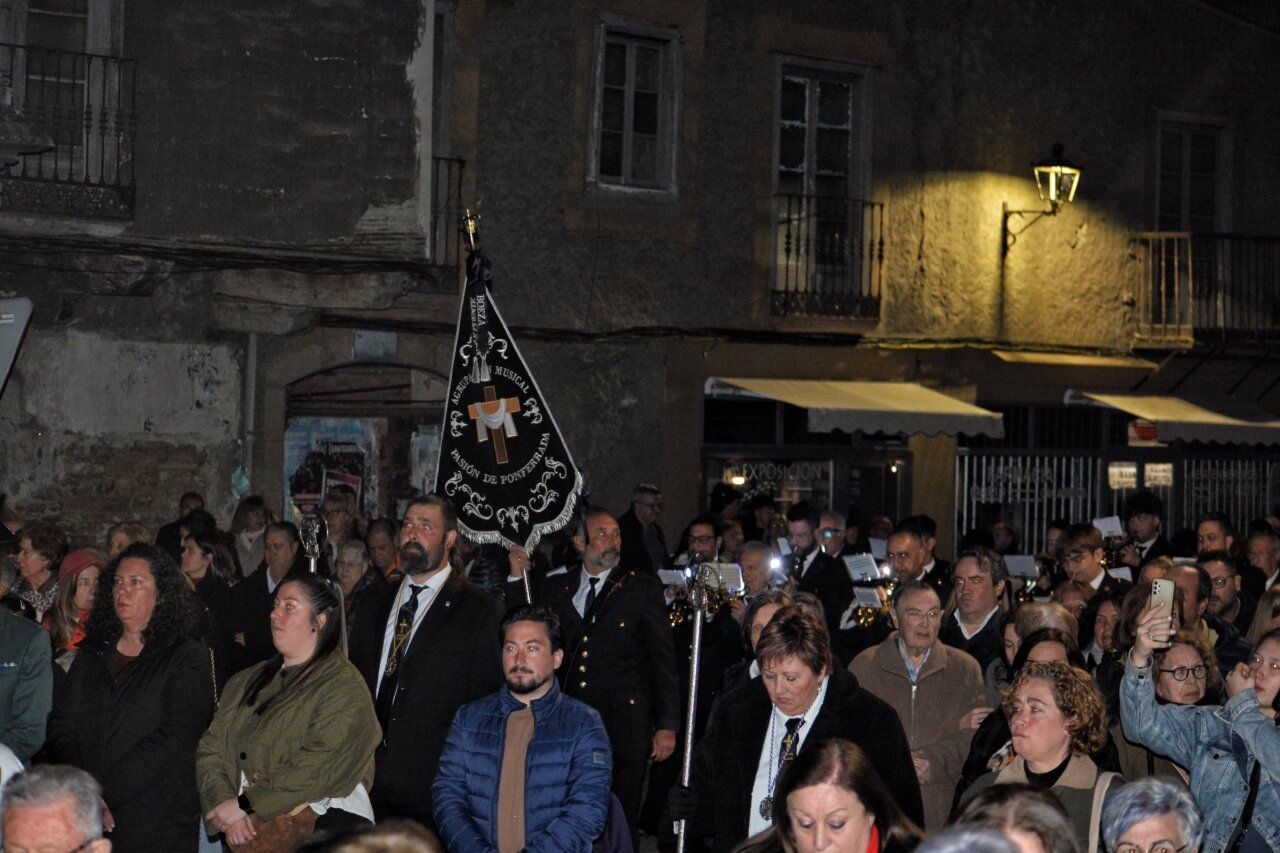 Cacabelos celebra el Viernes de Dolores con una emotiva procesión