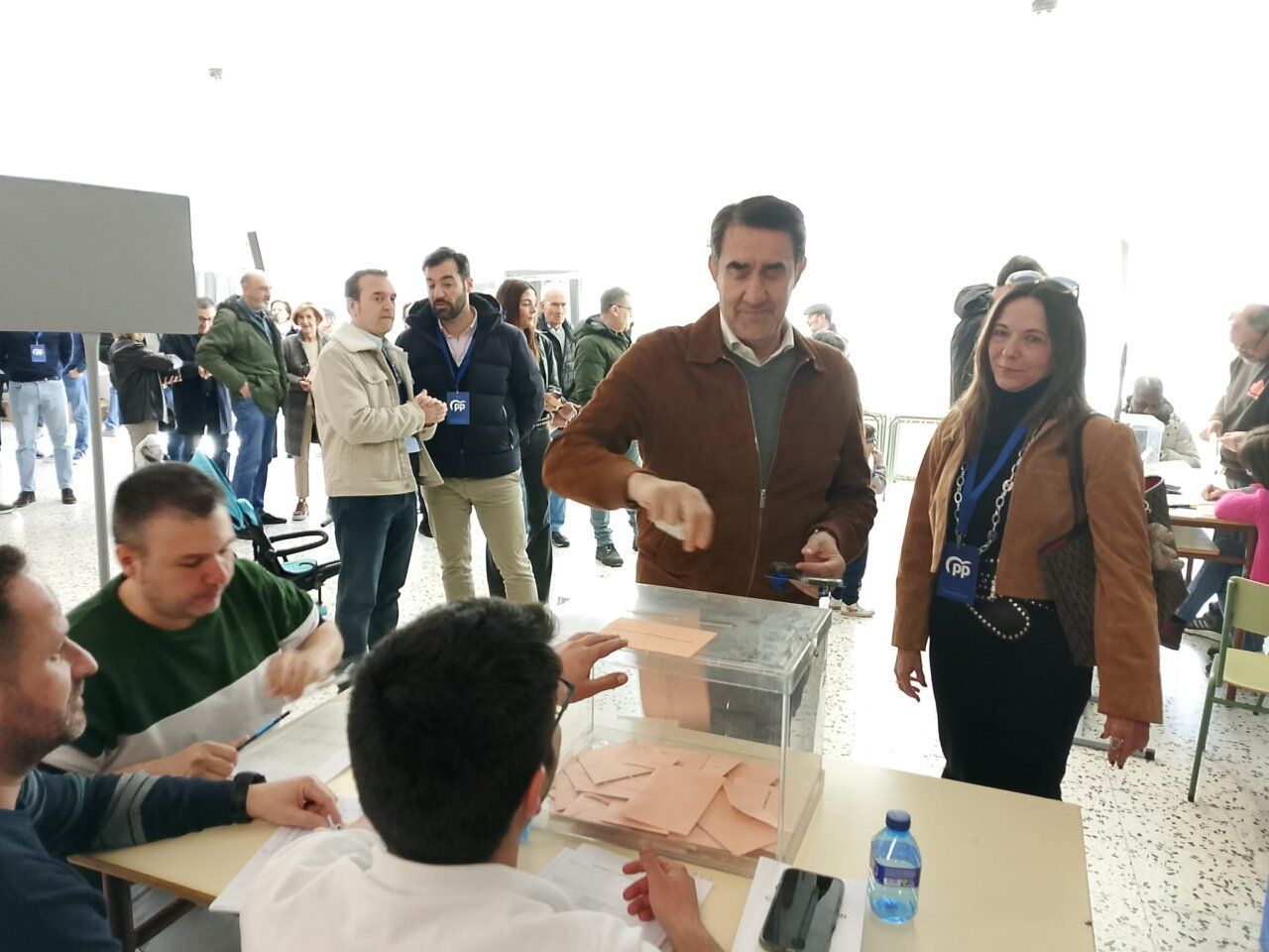 Candidatos del PP votando en la provincia de León
