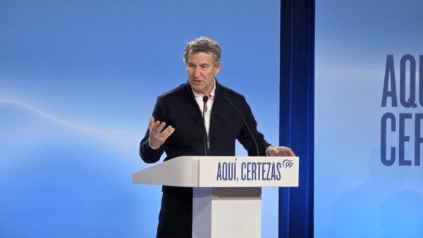Alberto Núñez Feijóo hablando en un acto en Ponferrada
