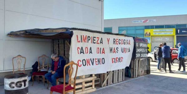 Protesta de CGT en Ponferrada por el convenio de FCC