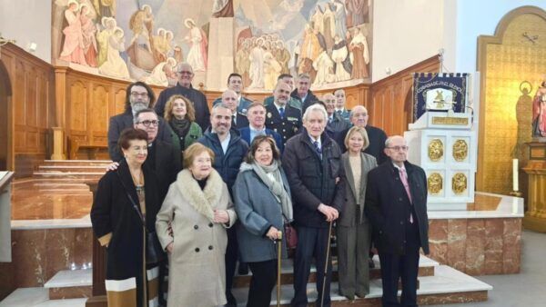 Acto de nombramiento de Luis del Olmo como Cofrade de Honor en Ponferrada