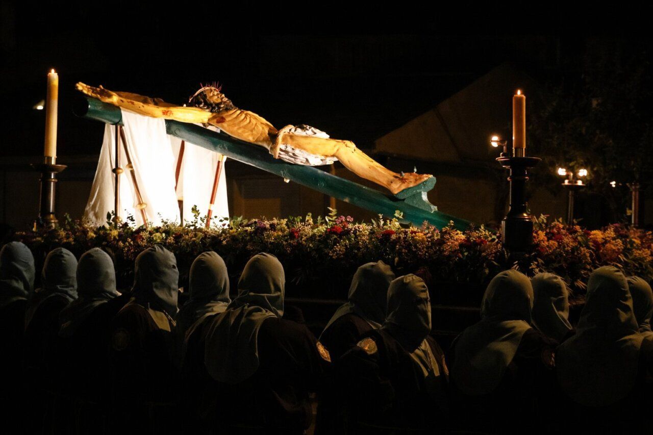 Cristo de la Redención en el barrio de La Placa durante la Semana Santa