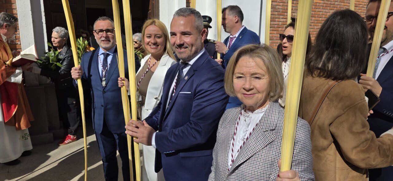 Celebración del Domingo de Ramos en Ponferrada con palmas y alegría
