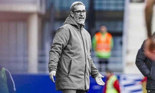 Jon Pérez Bolo durante un partido con la SD Huesca