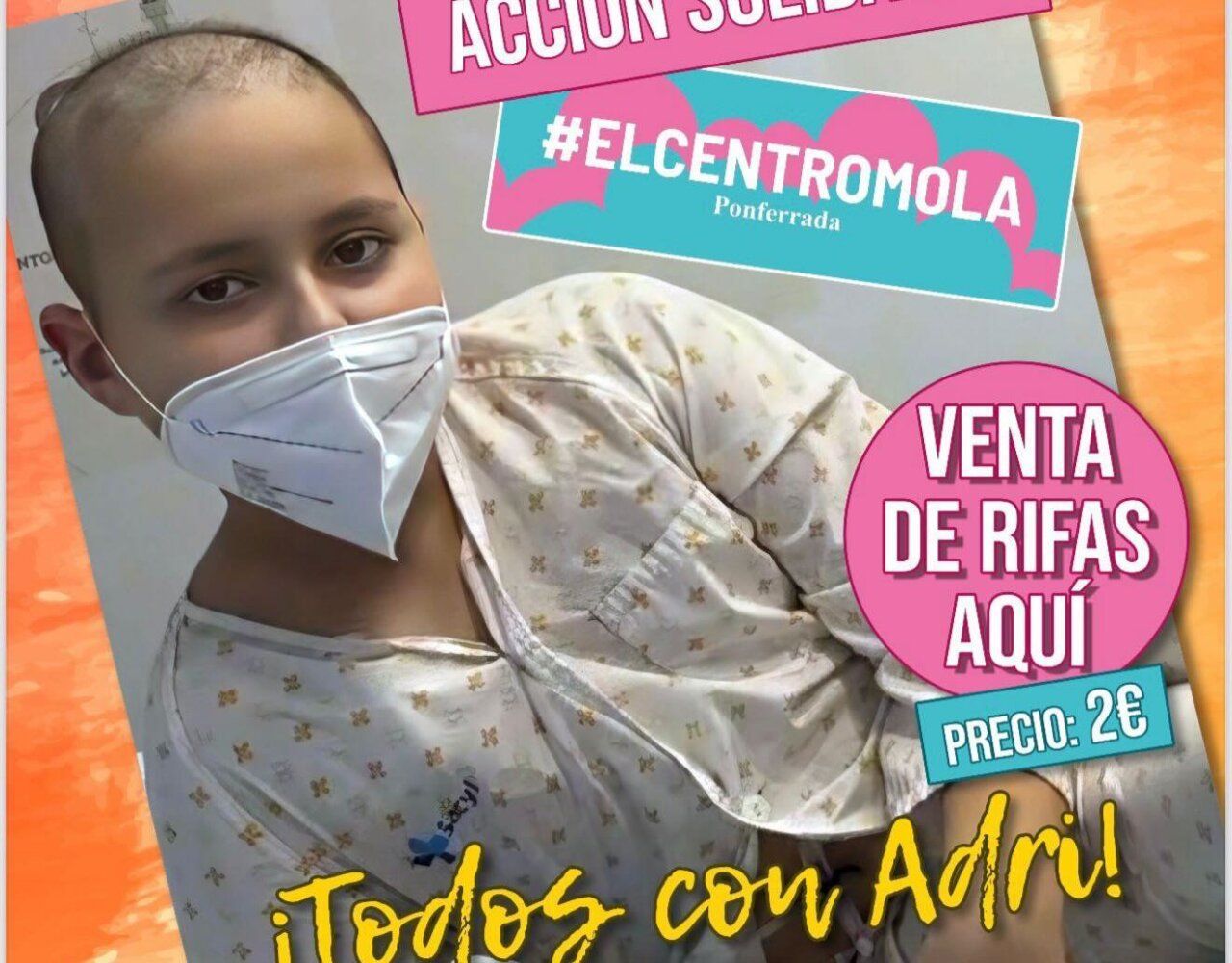 Niño con mascarilla en hospital promoviendo rifas solidarias