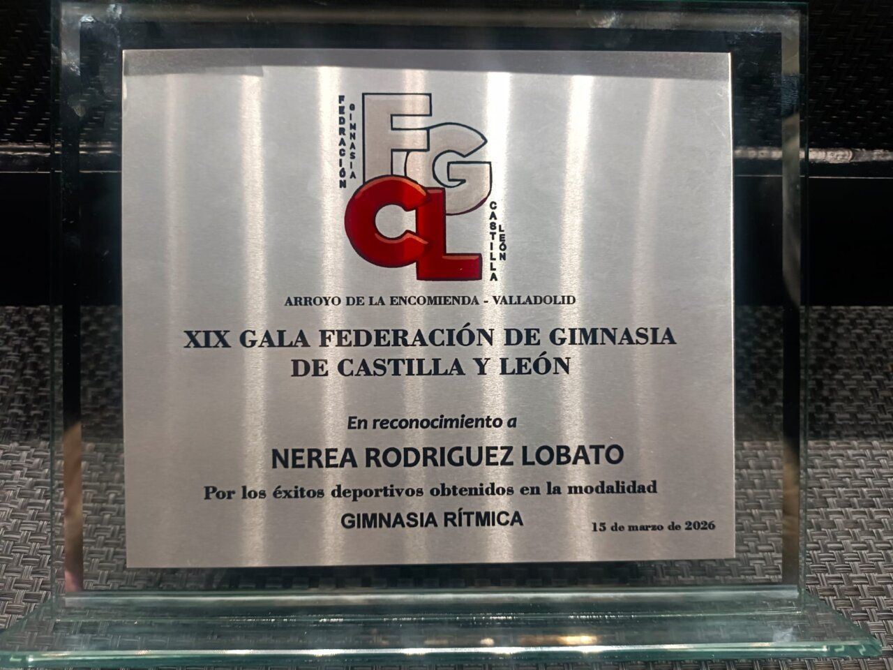 Trofeo de reconocimiento a Nerea Rodríguez Lobato en gala de gimnasia