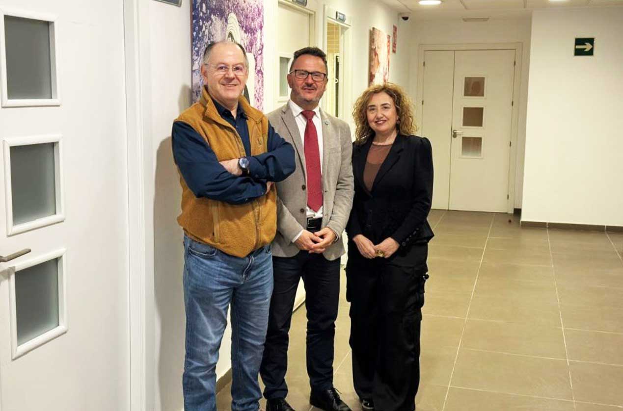 Reunión entre representantes de los campus de Ponferrada y Melilla
