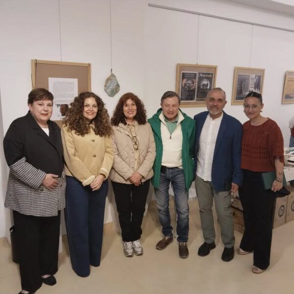 Grupo de personas en la XIV Mesa de Intercambio de Minerales en Bembibre