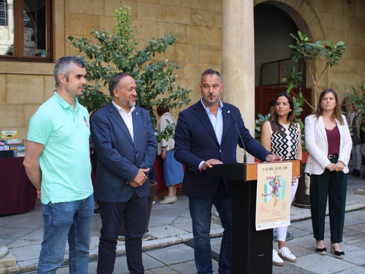 Presentación del nuevo premio literario en el Día del Libro