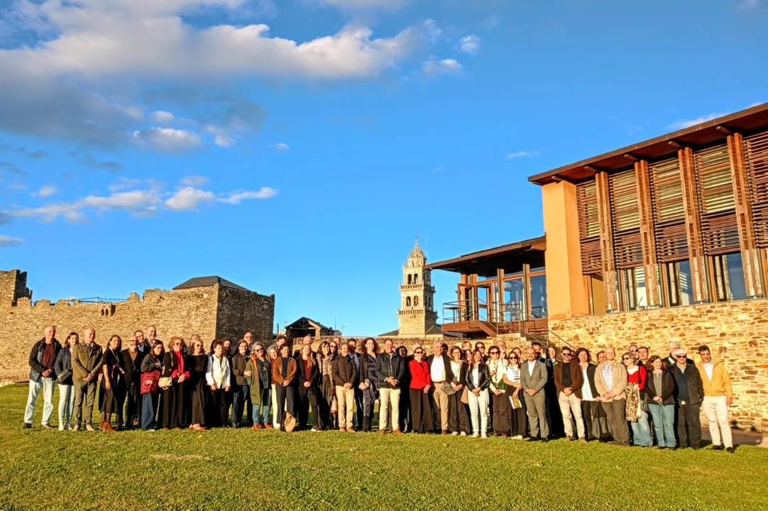 Grupo de participantes en el Encuentro de Gestores de Patrimonio Mundial en Ponferrada