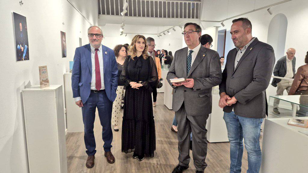 Asistentes a la I Gala de la Literatura Berciana en Villafranca del Bierzo