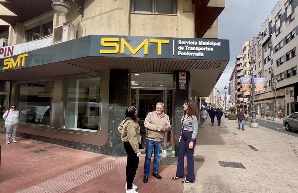 Exterior de la nueva oficina del Servicio Municipal de Transporte en Ponferrada