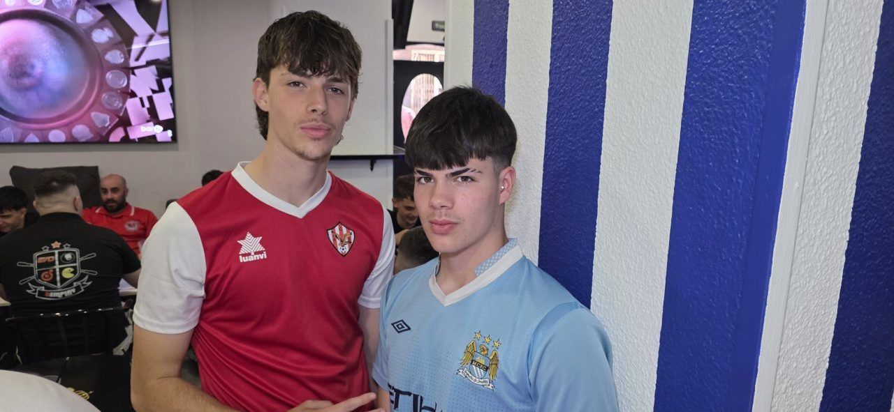 Víctor y Javi, campeones del Open Ciudad de Ponferrada en el Bar Sueños