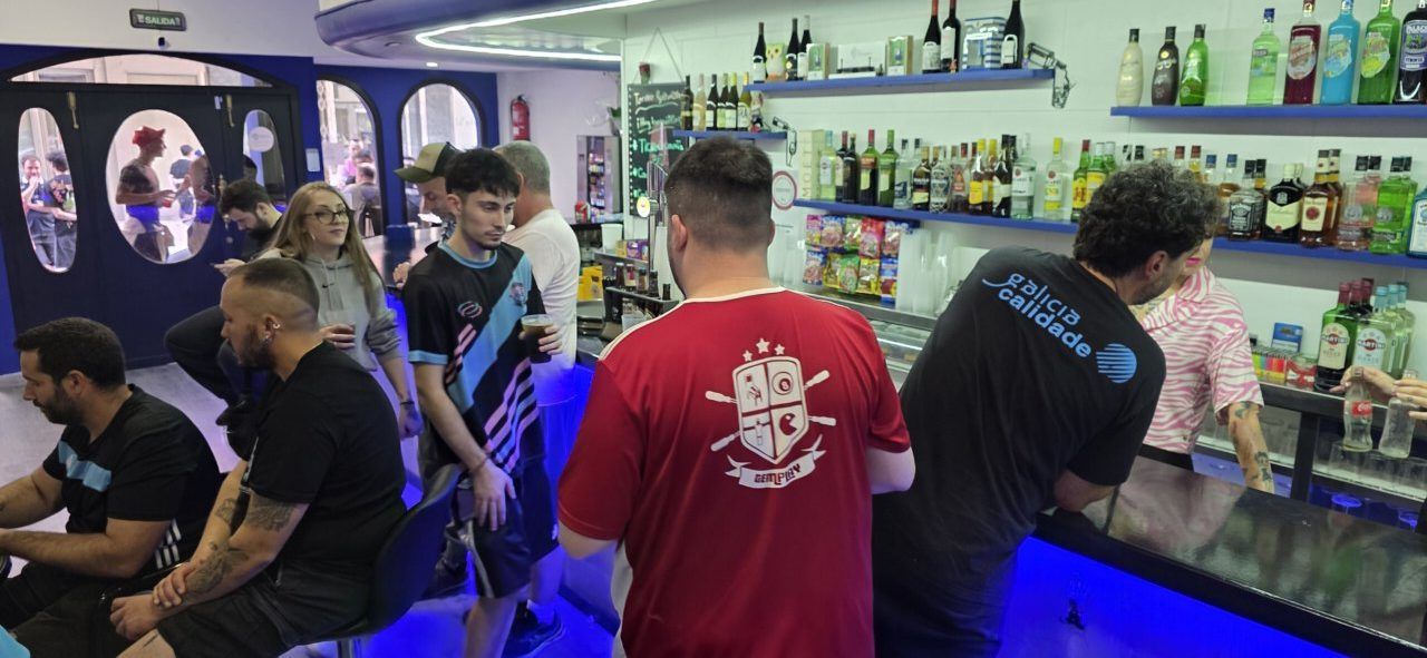 Competencia de futbolín en el Bar Sueños de Ponferrada