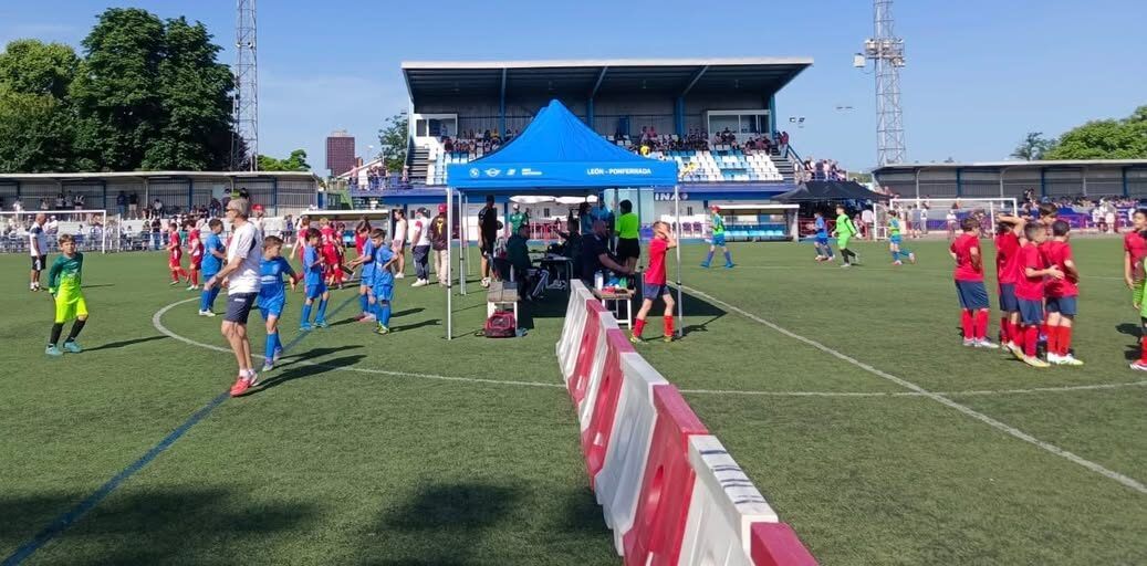Memorial Samprón-De Castro: Torneo de fútbol benjamín y alevín en Compostilla