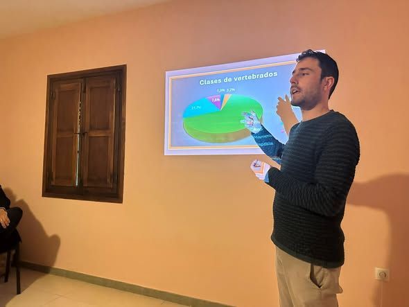 Presentación sobre la Ruta de las Minas de Valcabado en Valdefrancos